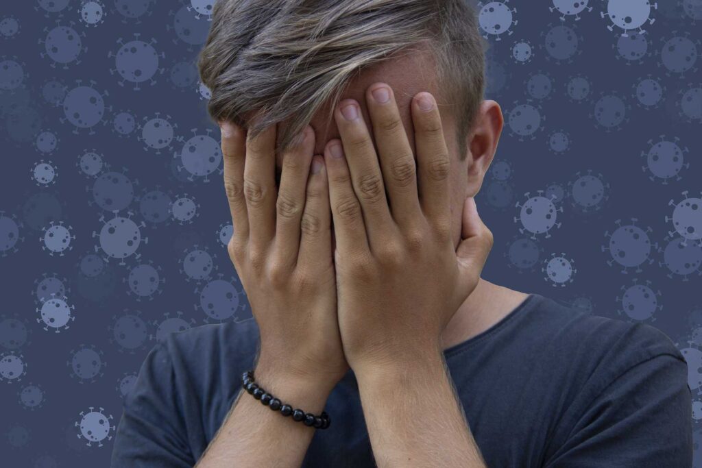 Je v prdeli jak Baťa s dřevákama